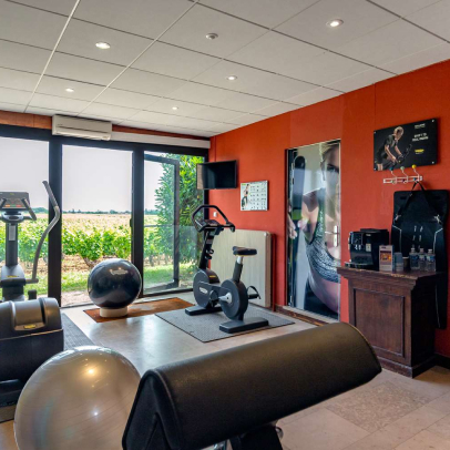 hotel avec salle de sport à beaune en Côte-d’or